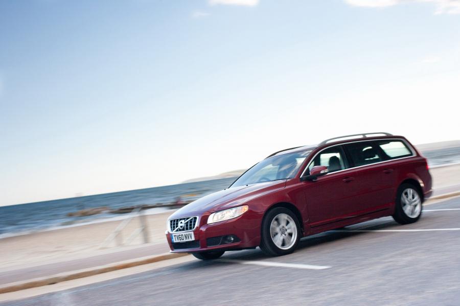  Volvo V70 2010 года  (фото 17 из 62)